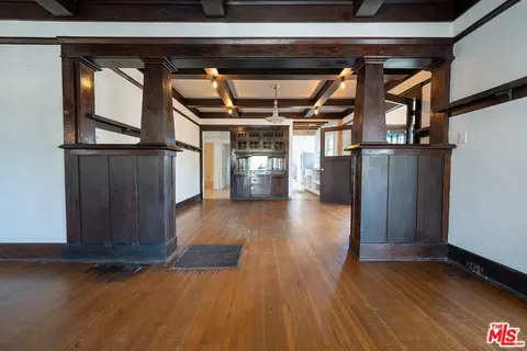 Living - 1801 Shell Ave, Venice, CA 90291 photo 3 of 3
