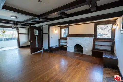 Living - 1801 Shell Ave, Venice, CA 90291 photo 2 of 3