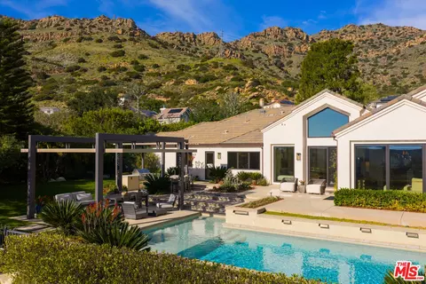 1885 Mesa Ridge Ave, Westlake Village, CA 91362