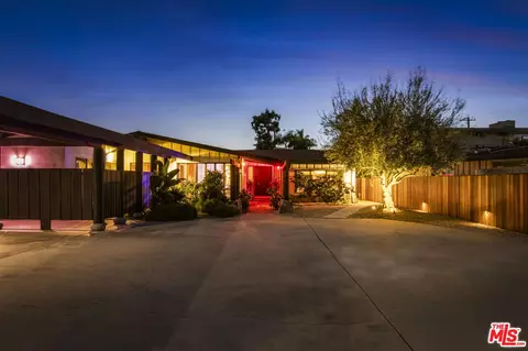 Exterior - 9440 Gallatin Rd, Downey, CA 90240 photo 4 of 15