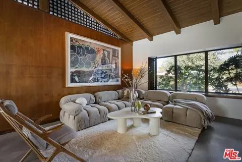 Living - 9440 Gallatin Rd, Downey, CA 90240 photo 3 of 5