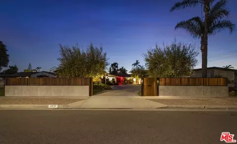 Exterior - 9440 Gallatin Rd, Downey, CA 90240 photo 2 of 15