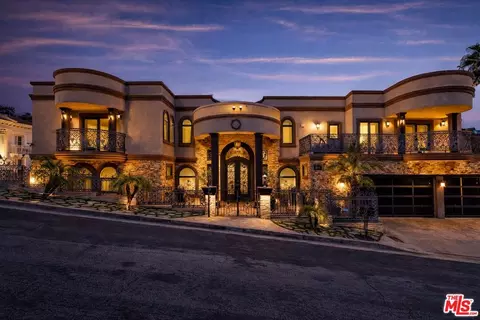 11131 Mountcastle Dr, Studio City, CA 91604