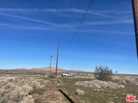 18468 E Ave O, Palmdale, CA 93591 photo 11