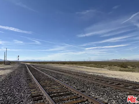 0 Vacvic 195 Steave U8, Palmdale, CA 93551