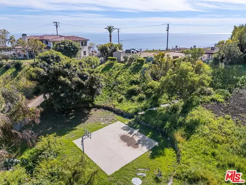 21535 Deerpath Ln, Malibu, CA 90265 photo 10