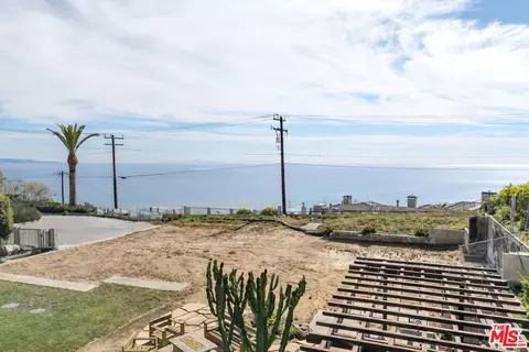 21535 Deerpath Ln, Malibu, CA 90265 photo 9
