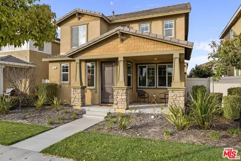 669 Seine River Way, Oxnard, CA 93036 photo 2