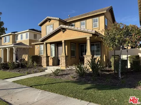 669 Seine River Way, Oxnard, CA 93036 photo 3
