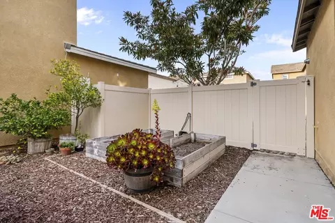 669 Seine River Way, Oxnard, CA 93036 photo 37