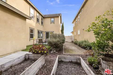669 Seine River Way, Oxnard, CA 93036 photo 36