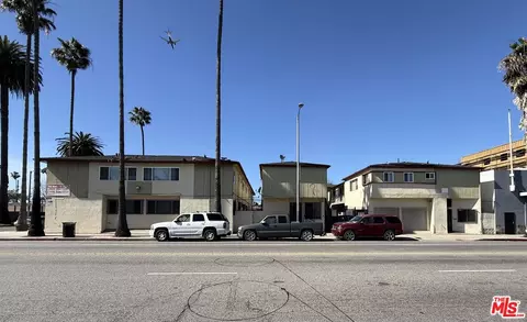 8317 S Western Ave, Los Angeles, CA 90047