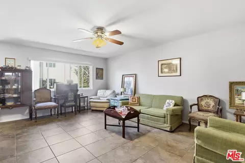 11813 Runnymede St #30, North Hollywood, CA 91602