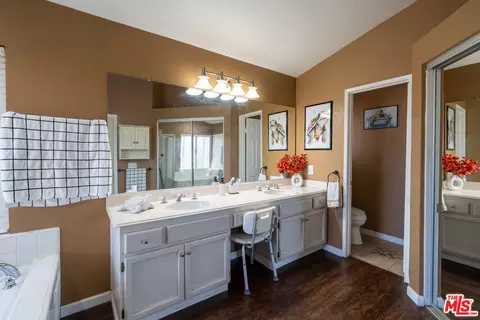 Bath - 3109 E Black Horse Dr, Ontario, CA 91761 photo 2 of 5