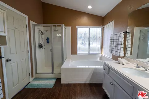 Bath - 3109 E Black Horse Dr, Ontario, CA 91761 photo 1 of 5