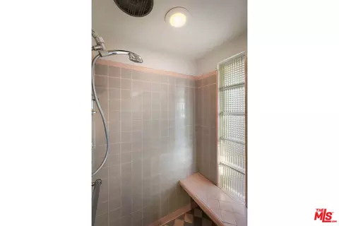Bath - 2334 S 3rd Ave, Arcadia, CA 91006 photo 3 of 8
