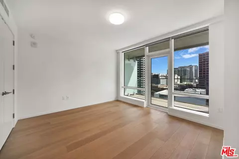 877 Francisco St #1523, Los Angeles, CA 90017