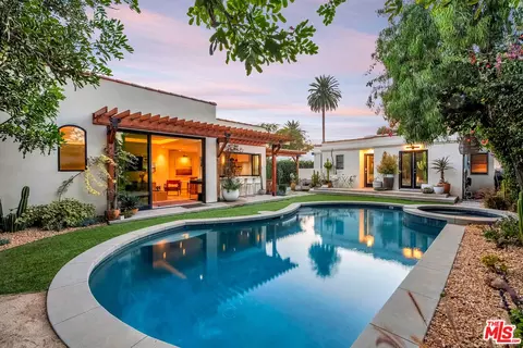 742 N June St, Los Angeles, CA 90038
