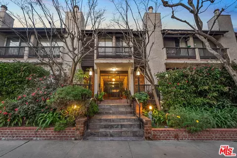 2216 S Bentley Ave #11, Los Angeles, CA 90064