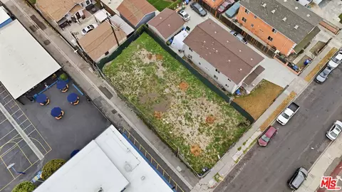 118 W 87th Pl, Los Angeles, CA 90003