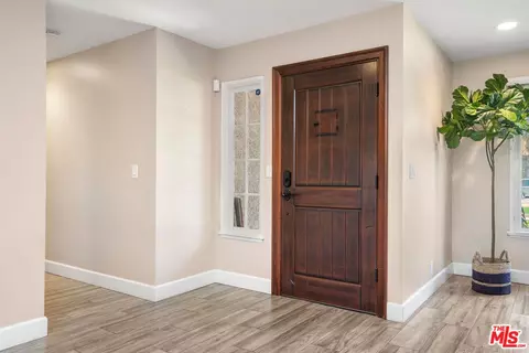 1218 Nonchalant Dr, Simi Valley, CA 93065 photo 2