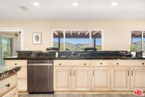 1218 Nonchalant Dr, Simi Valley, CA 93065 photo 14