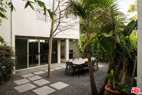 608 Westminster Ave, Venice, CA 90291