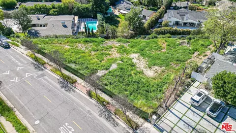 20331 Wells Dr, Woodland Hills, CA 91364