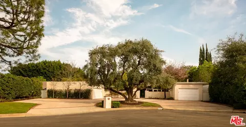 5050 Andasol Ave, Encino, CA 91316
