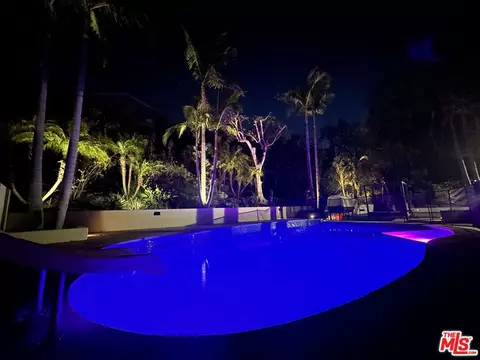 1341 Charmel Pl, Pacific Palisades, CA 90272