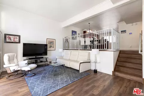 6263 Randi Ave, Woodland Hills, CA 91367