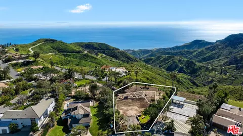 23424 W Moon Shadows Dr, Malibu, CA 90265