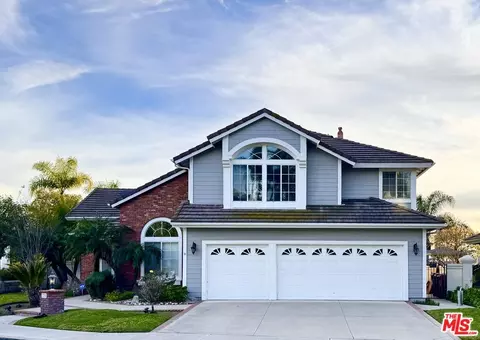 775 S Dove Tree Ln, Anaheim, CA 92808