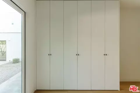 Other - 2418 Walnut Ave, Venice, CA 90291 photo 6 of 13