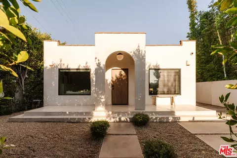 2418 Walnut Ave, Venice, CA 90291