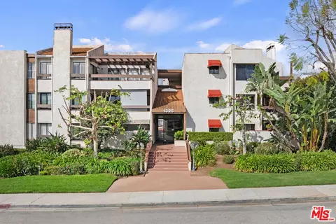 1325 Valley View Rd #304, Glendale, CA 91202