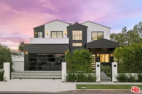 5741 Newcastle Ave, Encino, CA 91316