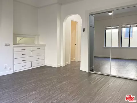Bedroom - 444 Chestnut Ave, Long Beach, CA 90802 photo 1 of 1