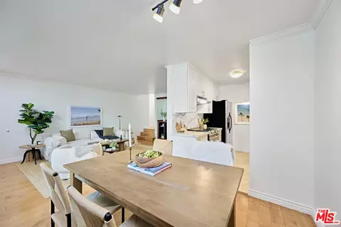 1831 Barry Ave #4, Los Angeles, CA 90025