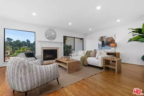 2628 Claray Dr, Los Angeles, CA 90077