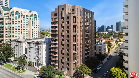 10550 Wilshire Blvd #502, Los Angeles, CA 90024