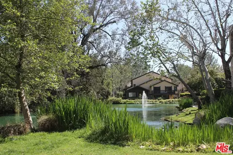4207 Raintree Cir, Culver City, CA 90230