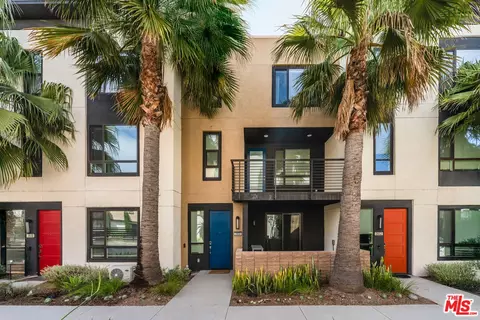 2850 N Glassell St, Orange, CA 92865