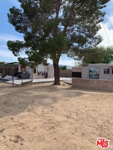 5059 1st St, Joshua Tree, CA 92252