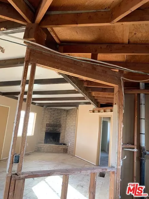 Entry Way - 5059 1st St, Joshua Tree, CA 92252 photo 1 of 5