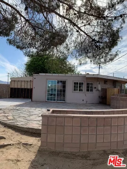 Exterior - 5059 1st St, Joshua Tree, CA 92252 photo 2 of 5
