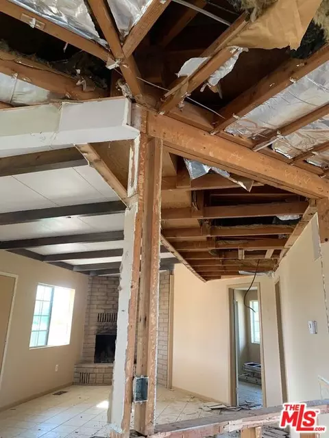 Entry Way - 5059 1st St, Joshua Tree, CA 92252 photo 3 of 5