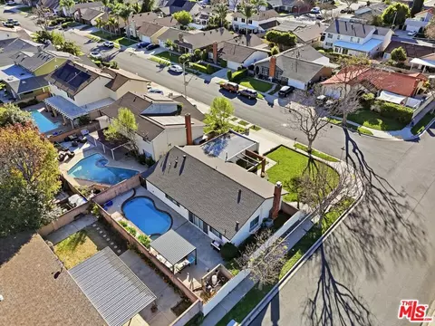View/Area - 1954 Claudia Ave, Simi Valley, CA 93065 photo 2 of 3