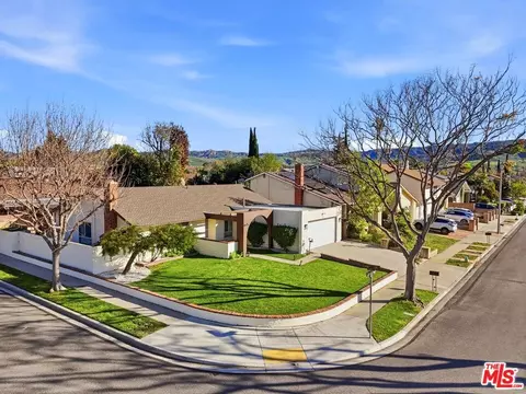 View/Area - 1954 Claudia Ave, Simi Valley, CA 93065 photo 1 of 3