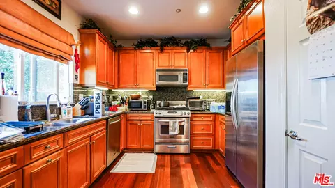 Kitchen - 2919 Naples Dr, Oxnard, CA 93035 photo 1 of 4